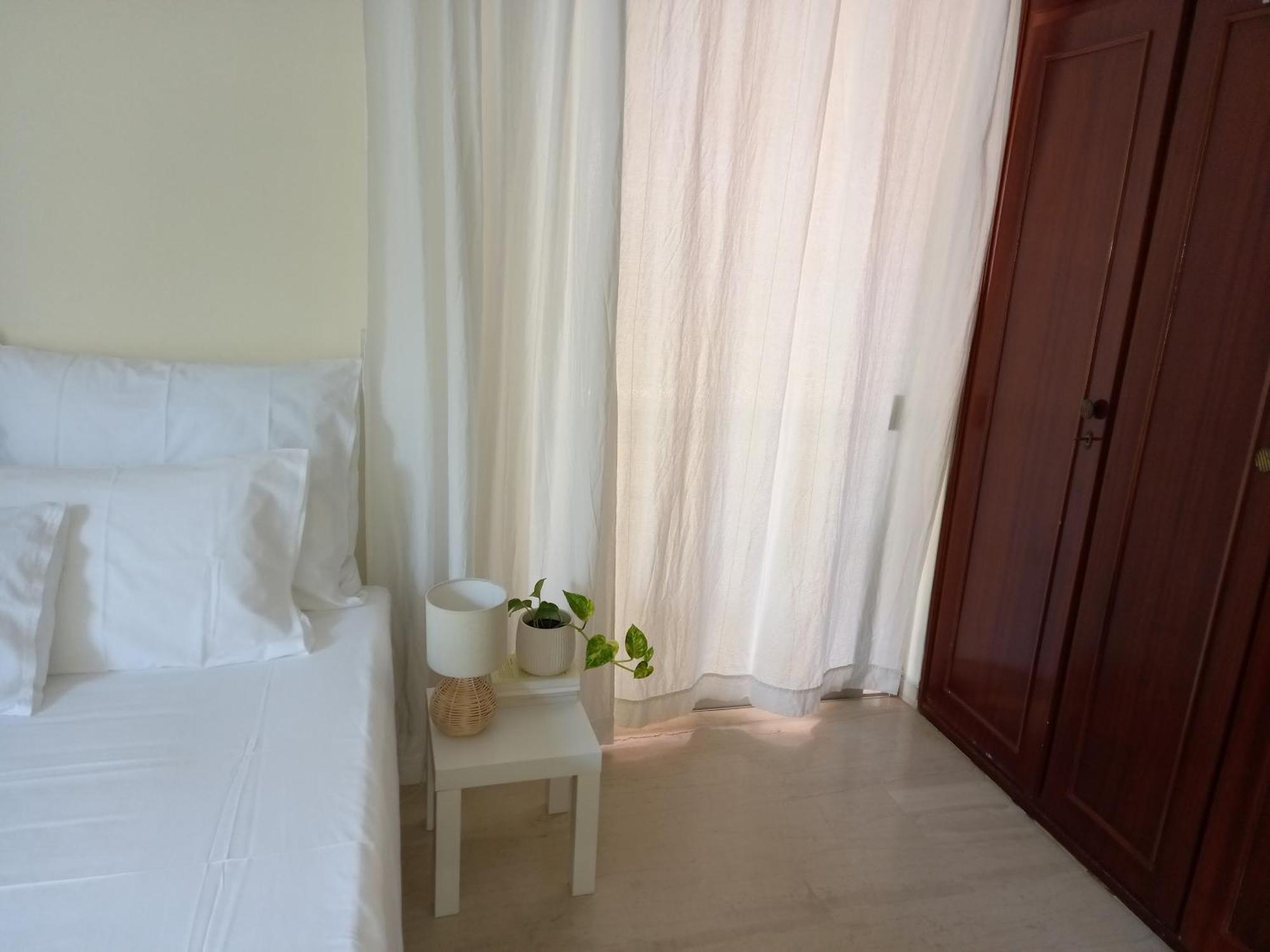 Ναrika Hotel Kamena Vourla Buitenkant foto