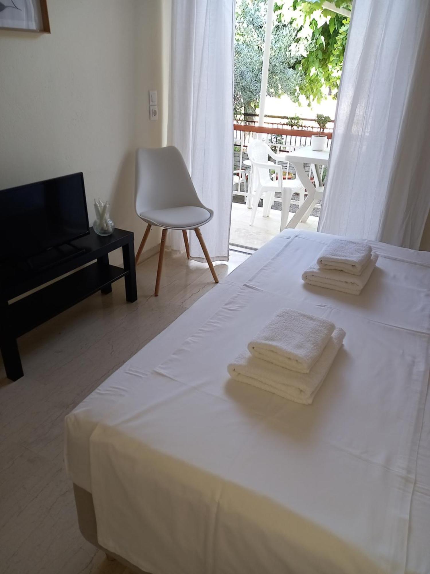 Ναrika Hotel Kamena Vourla Buitenkant foto