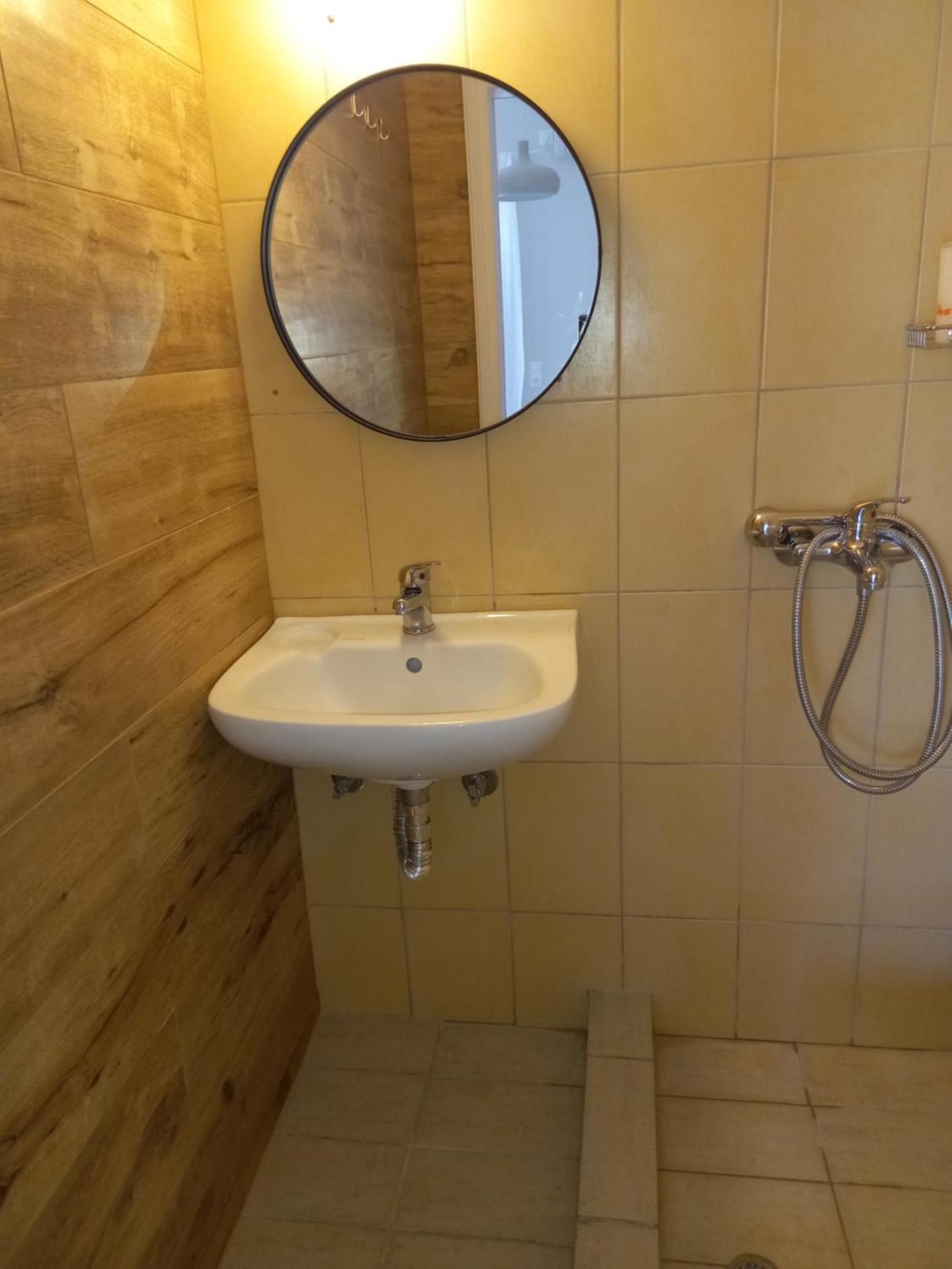 Ναrika Hotel Kamena Vourla Buitenkant foto