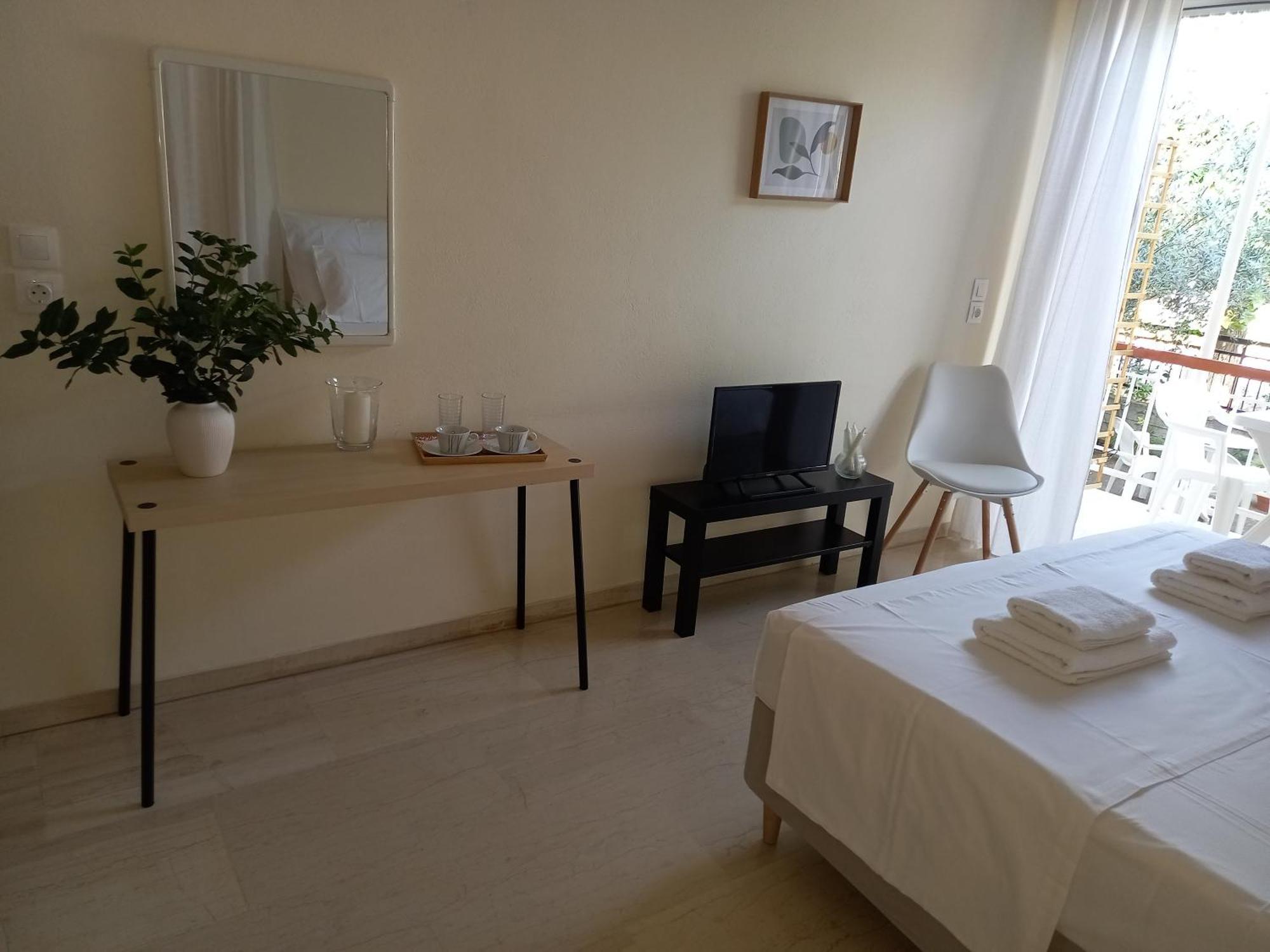 Ναrika Hotel Kamena Vourla Buitenkant foto